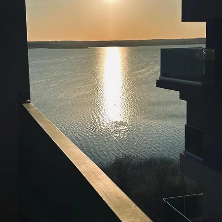 Studio Lake Apartment Mamaia